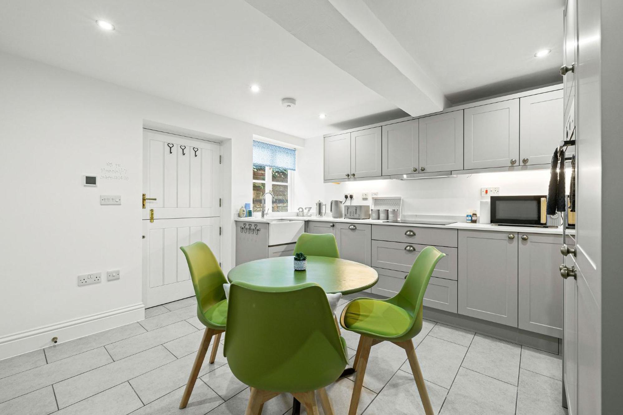 Bell Cottage By Ludlow Castle With Onsite Parking Buitenkant foto